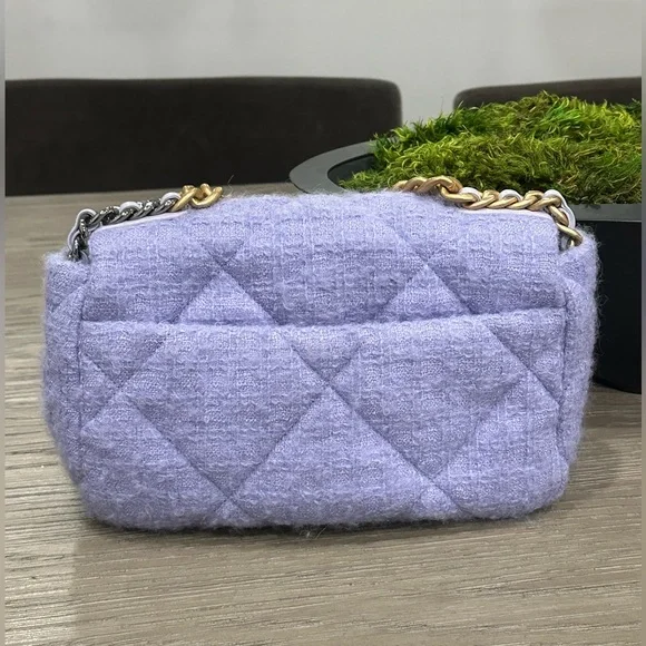 CHANEL 19 Flap Bag Quilted Tweed Lilac - Picture 3 of 14